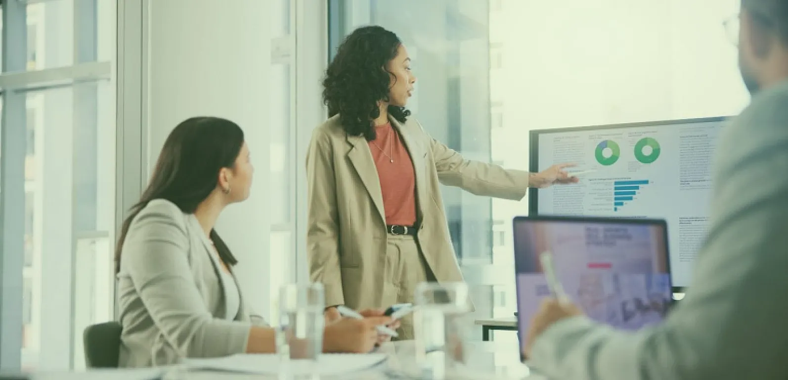 How Critical Thinking Enhances Accuracy in Financial Reporting